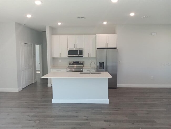 Building Photo - 845 Marquis Ct