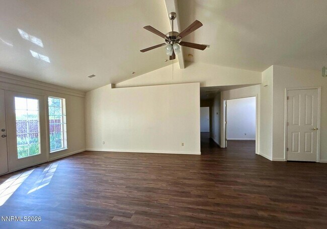 Building Photo - 1227 Green Valley Dr