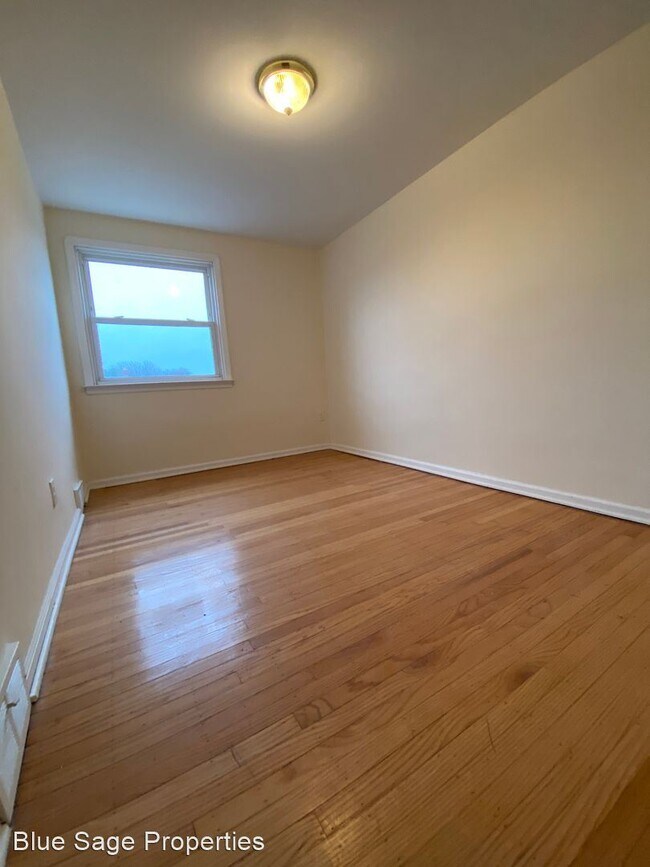 Foto del edificio - 3 br, 1 bath House - 2053 Heather Rd