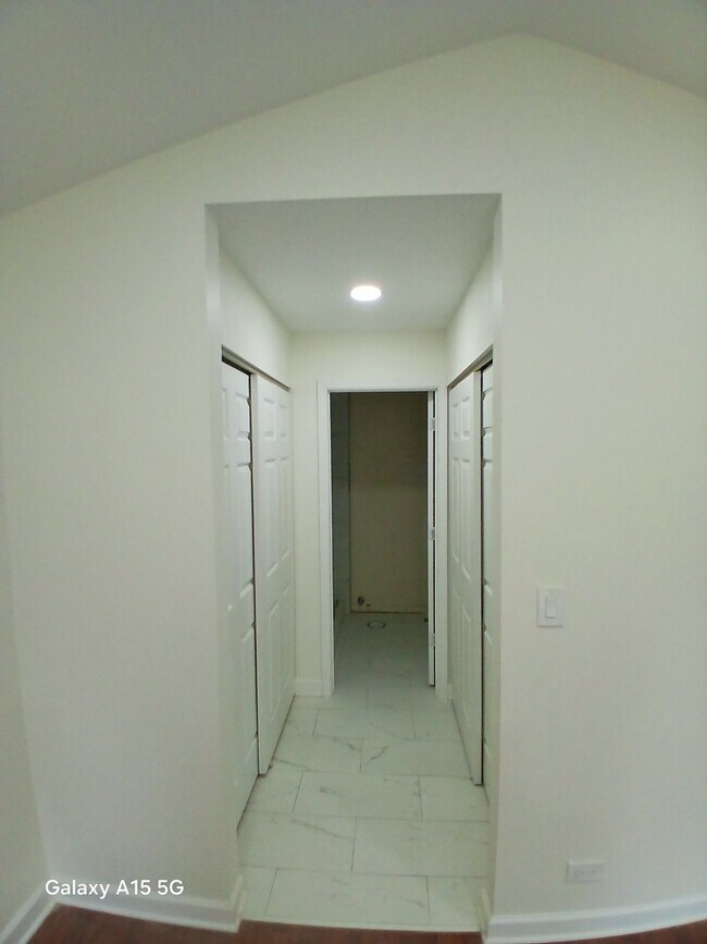 Foto del edificio - 1150 Regency Dr