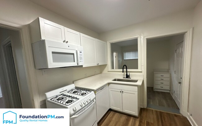 Foto del edificio - 113 N Greer St