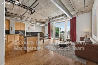 Building Photo - 3201 Shoshone St