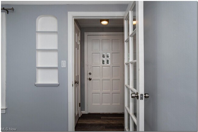 Foto del edificio - 1413 Mayfield Ridge Rd