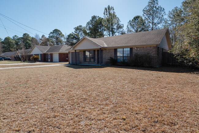 Foto del edificio - 1719 Ashton Dr