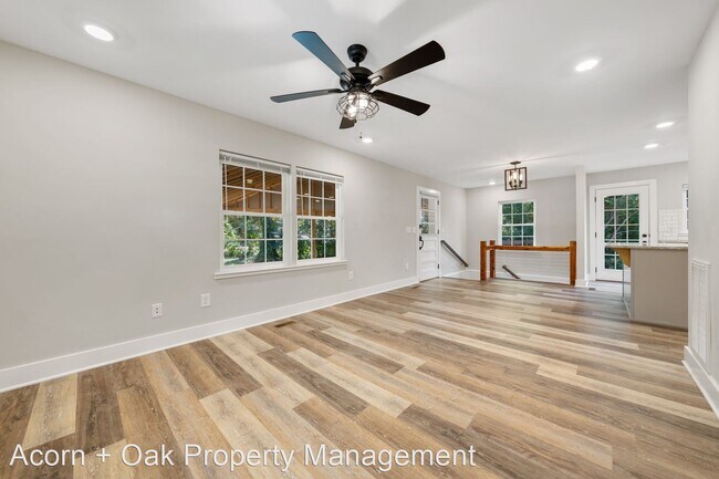 Foto del edificio - 4 br, 3 bath House - 2200 Shannon St