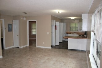 Building Photo - 6310 Delacy Rd