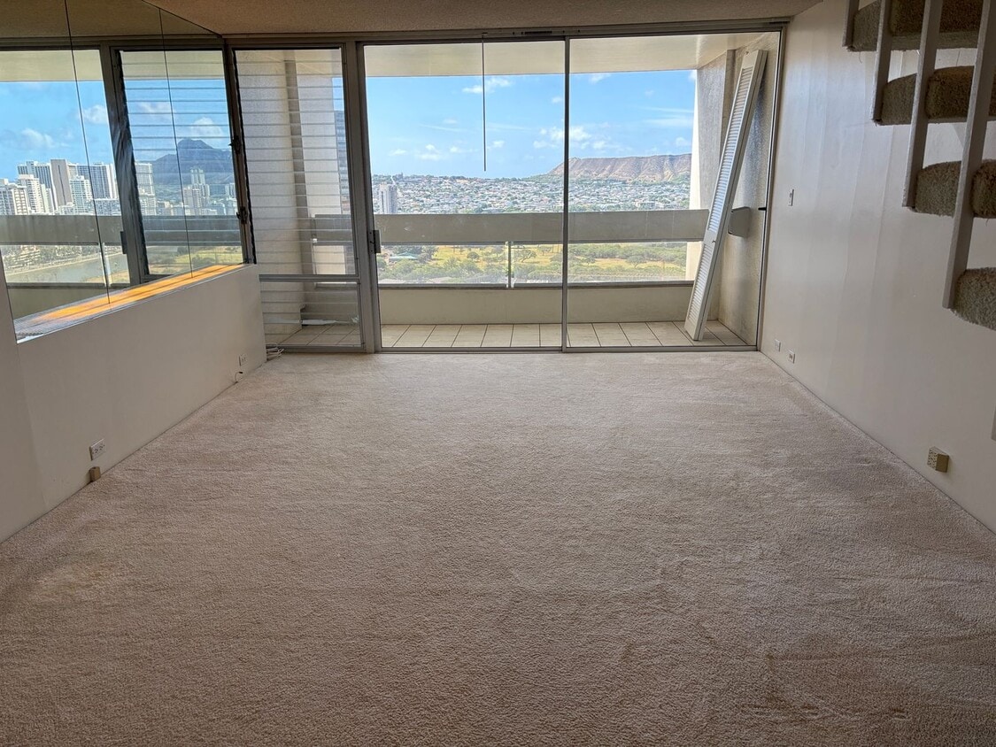 Primary Photo - Kapiolani - Ala Wai Skyrise - 1 Bdrm/1 Bat...