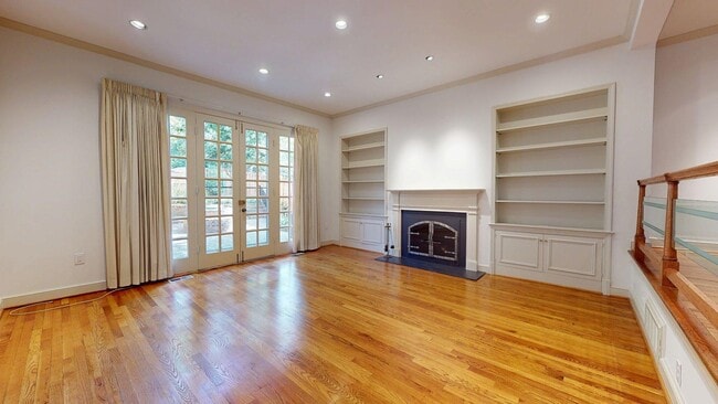 Building Photo - 4431 MacArthur Blvd NW