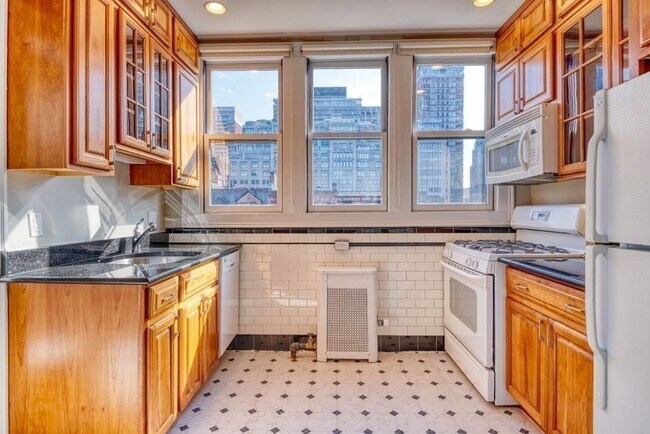 Foto del edificio - 229 Newbury St