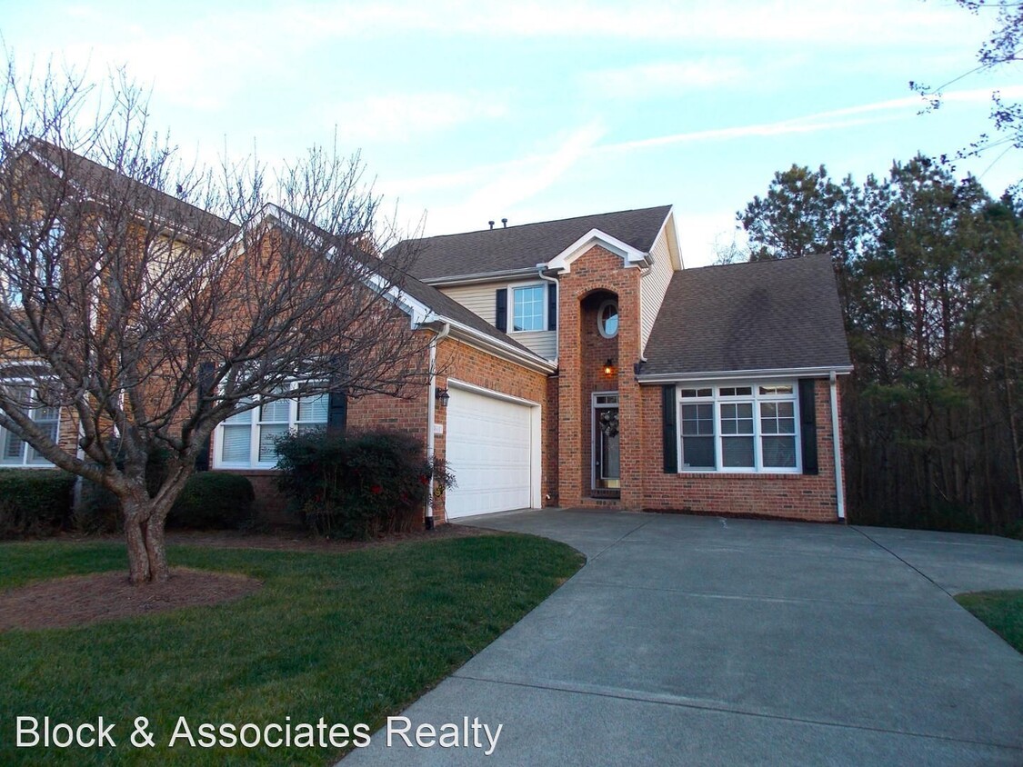 Primary Photo - 4 br, 4 bath House - 4800 Ludwell Branch C...