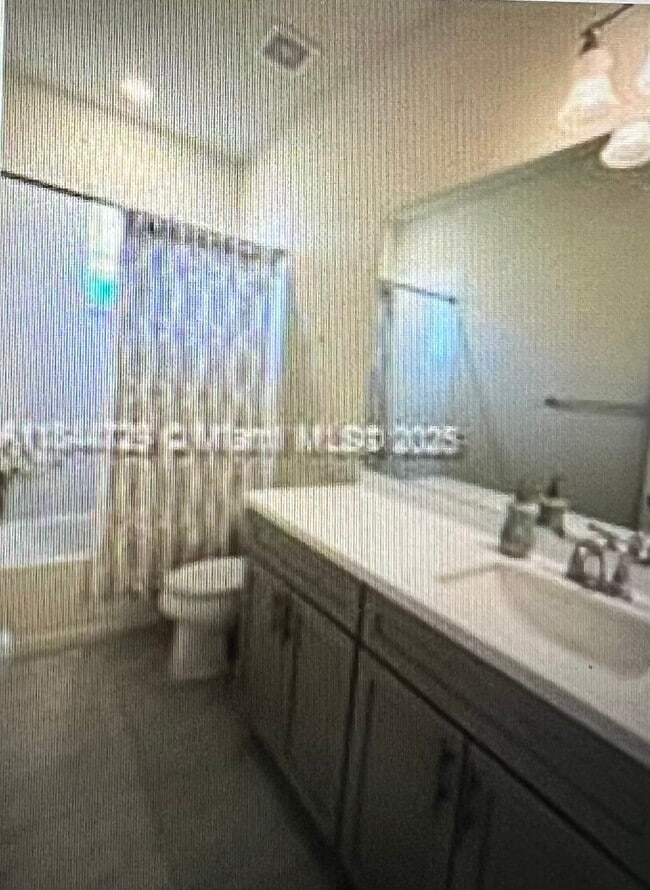 Building Photo - 4950 Eucalyptus Dr