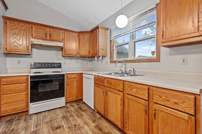 Building Photo - 2039 Bridgewater Cir