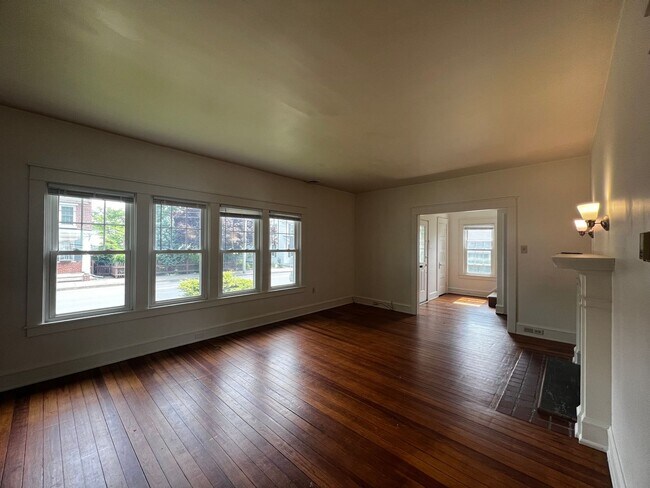 Foto del edificio - Beautiful 4 Bedroom 1.5 Bath in Marietta !