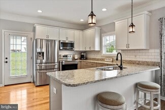 Building Photo - 115 Beauregard Dr