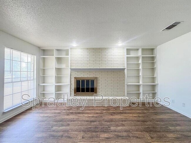 Foto del edificio - 2808 Eagle Rd