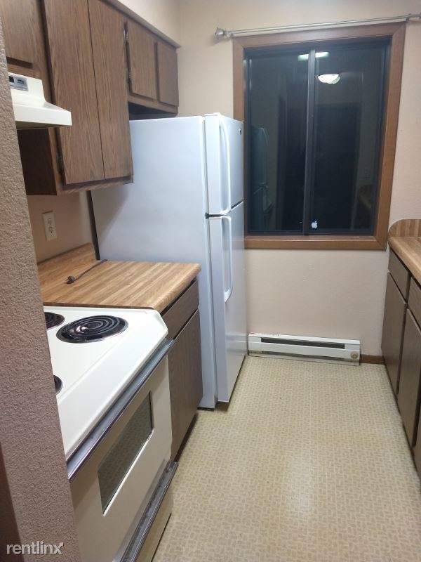 Building Photo - 1 br, 1 bath Apartment - 140 S 8TH S Apt #9