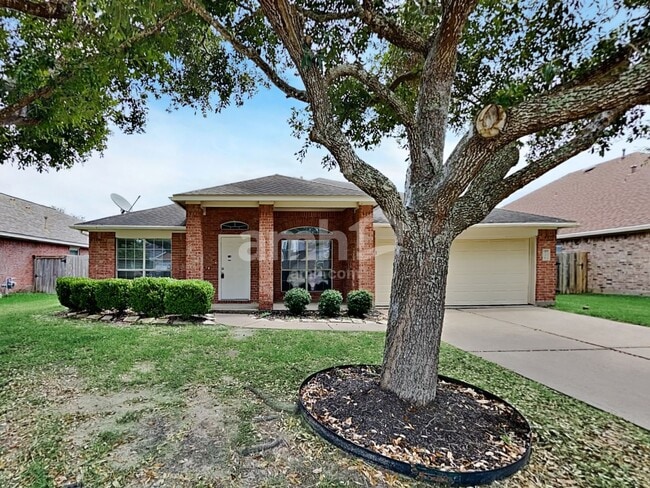 Building Photo - 420 Magnolia Estates Dr