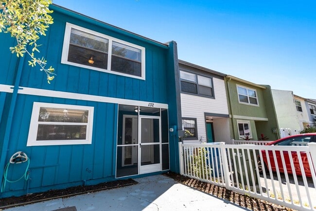 2bedroom 1.5 Bath Town home ** January Ren... - 2bedroom 1.5 Bath Town home ** January Ren...