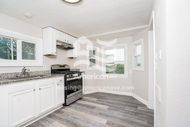 Foto del edificio - 5920 N 68th St