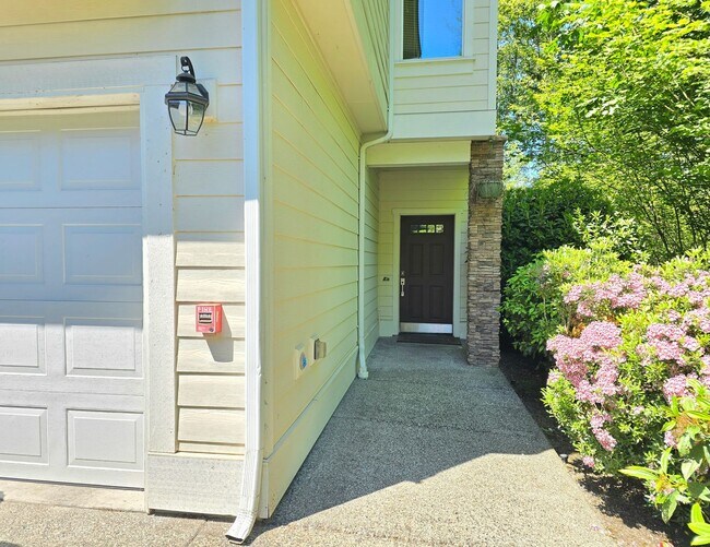 Foto del edificio - 3 Bed/ 2.5 Townhouse in Bothell Crystal Creek II Neighborhood