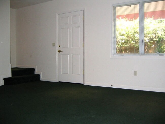 Building Photo - 2175 Dwight Way