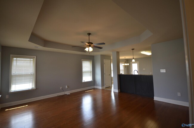 Building Photo - 702 Willow Shoals Dr SW