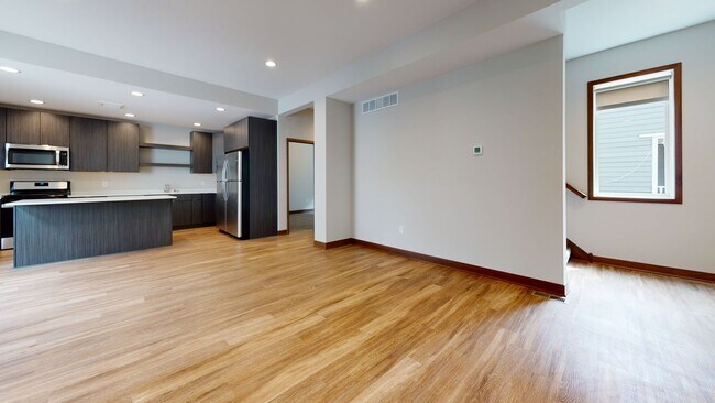 Foto del edificio - 1107 7th St SE