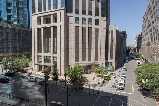 Building Photo - 99 Hudson St