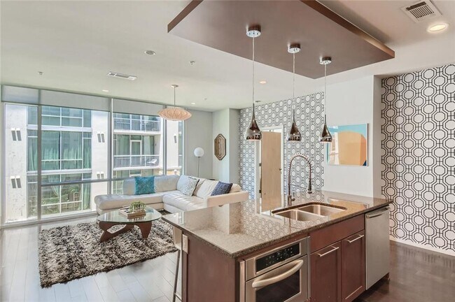 Foto del edificio - 1600 Barton Springs Rd