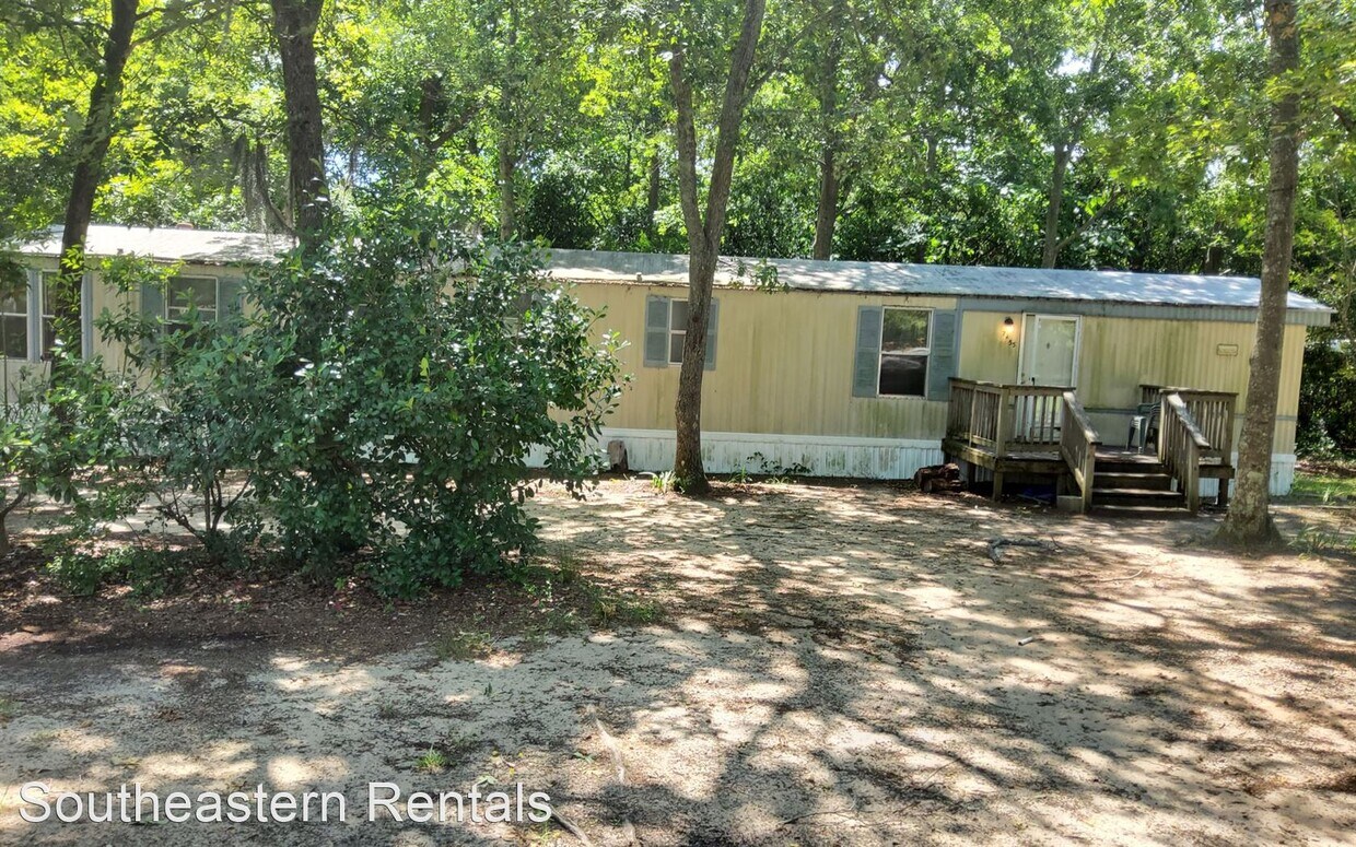 2655 Raccoon Rd, Dalzell, SC 29040 House Rental in Dalzell, SC