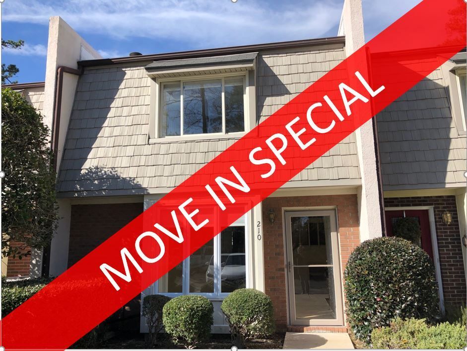 COLONY WOODS Townhome Rentals in Wilmington NC