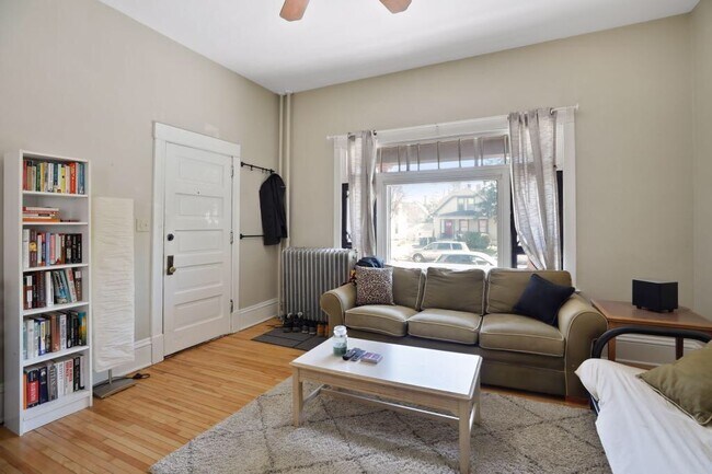 Foto del edificio - 3506 Pleasant Ave