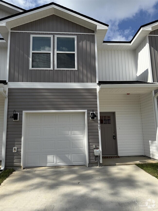Building Photo - 9007 Golden Eye Dr