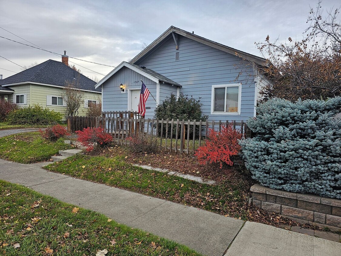 1707 Adams Avenue, La Grande, OR 97850 House Rental in La Grande, OR