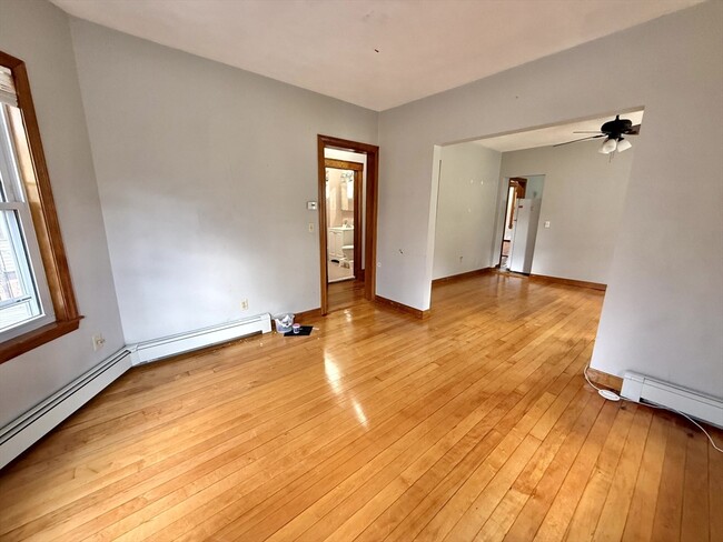 Foto del edificio - 35 Irma Ave