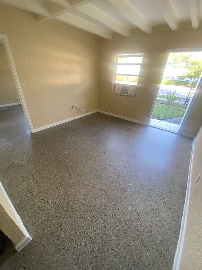 Foto del edificio - 2723-2723 Georgia Ave