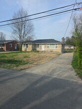 Building Photo - 7802 Columbine Dr