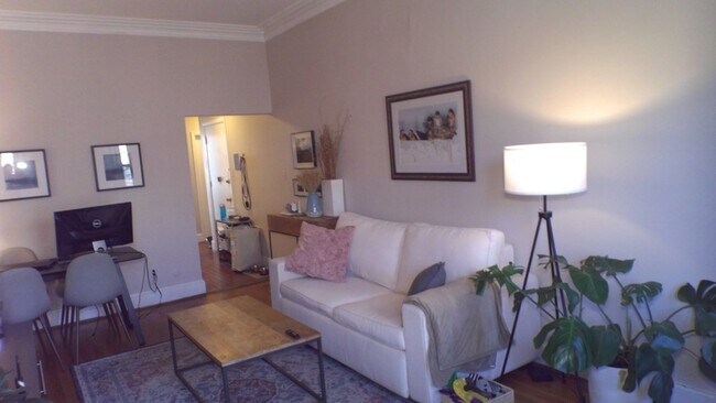 Building Photo - 30 Holyoke St