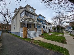 Building Photo - 10 Washington Terrace