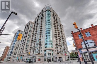 Building Photo - 200 Rideau St