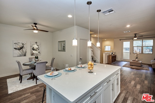 living space on second floor - 756 Colorado Cir