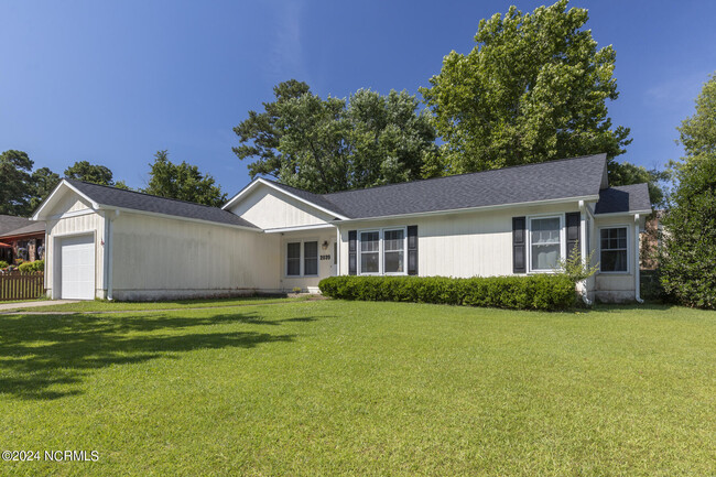 Building Photo - 2039 Hunters Ridge Dr