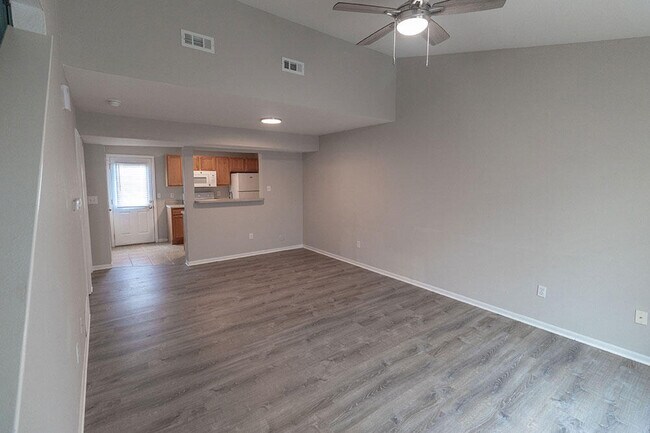 Building Photo - 5211 Currituck Ln
