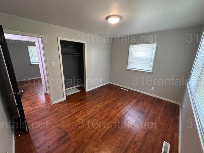 Building Photo - 1514 Park Ln