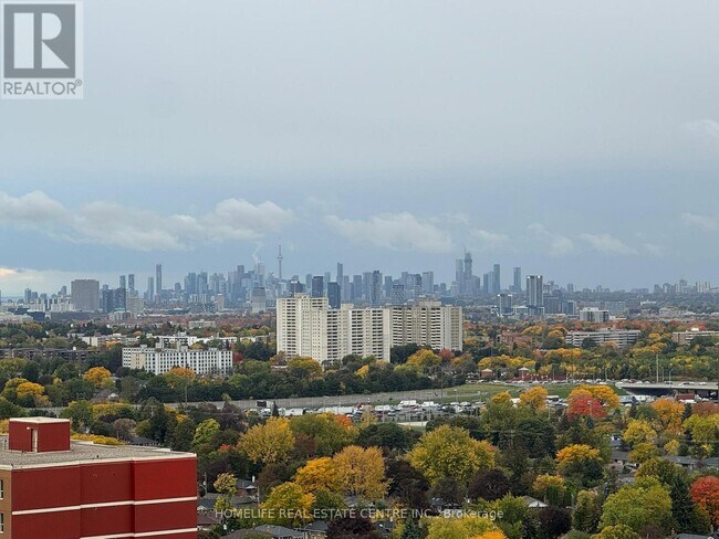 Photo du bâtiment - 3270 Sheppard Ave E