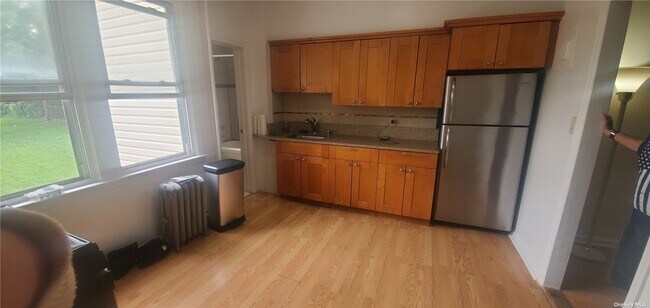Building Photo - 57-10 73rd St