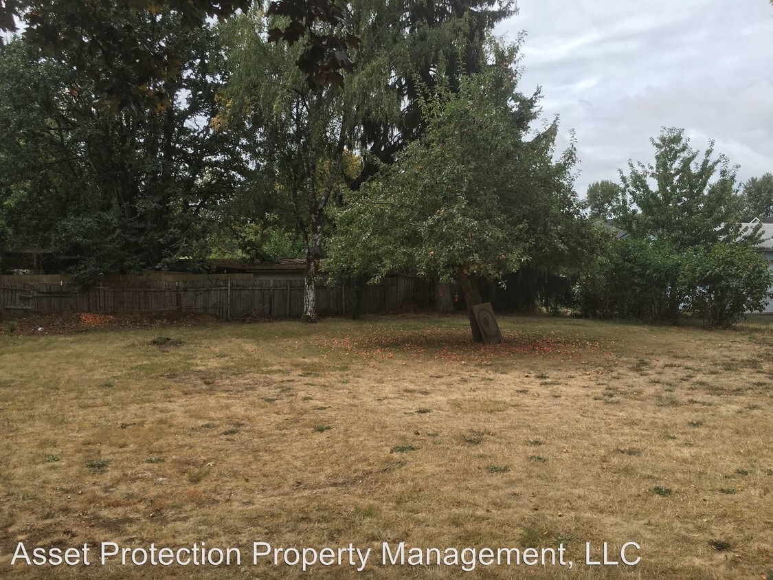 831 W Ellendale Ave, Dallas, OR 97338 Room for Rent in Dallas, OR