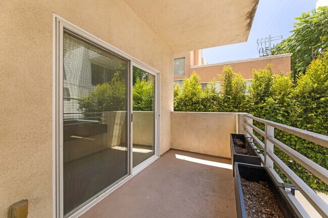 Foto del edificio - 11831 Avon Way