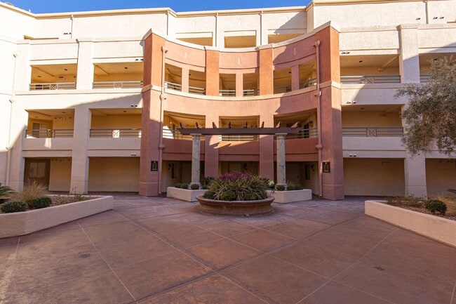 Building Photo - 2 Bedroom 2 Bath Condo in Guard Gated Comm...
