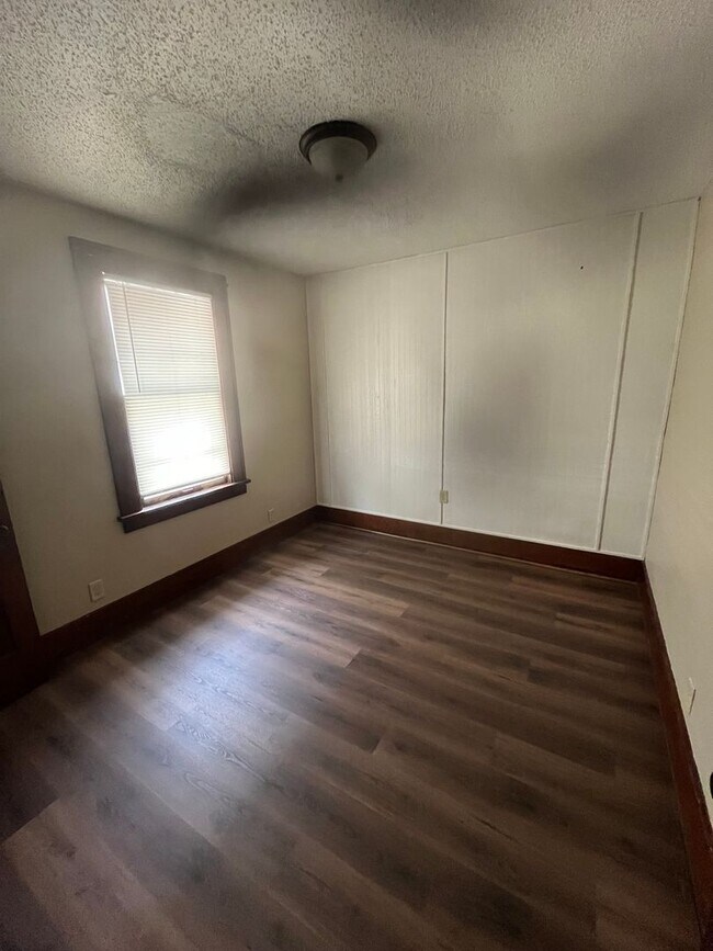Foto del edificio - Cute 2 bedroom bungalow $795